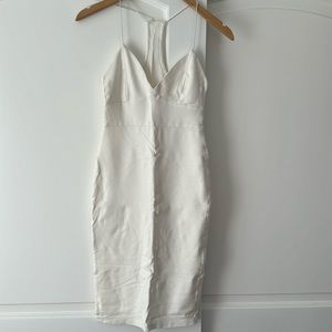 thick,non-see-through material,minimalistic, suitable for various occasions